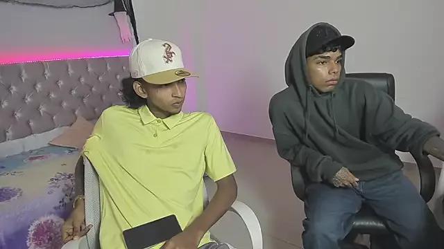 skinny_tatto01 from StripChat is Freechat