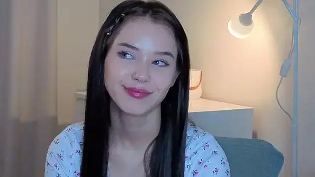 slyshypie from StripChat