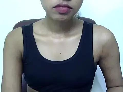 smallcuute from StripChat is Freechat