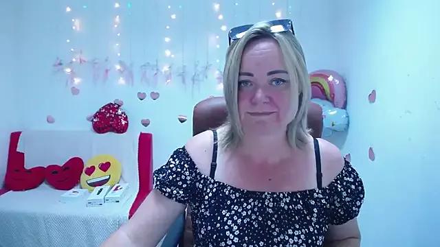 SnezhanaRells from StripChat is Freechat