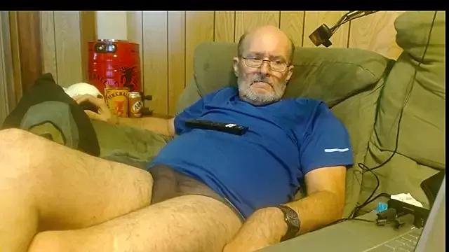 snickers1 from StripChat is Freechat