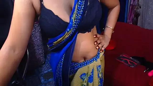 SnoowForYou from StripChat