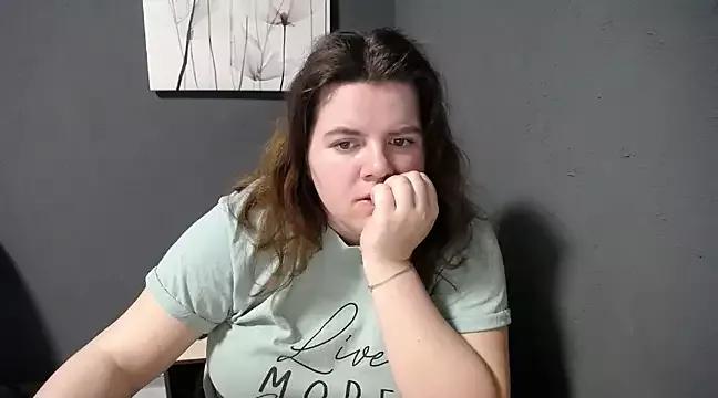 so_shy from StripChat
