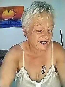 SoDi_Love from StripChat is Freechat