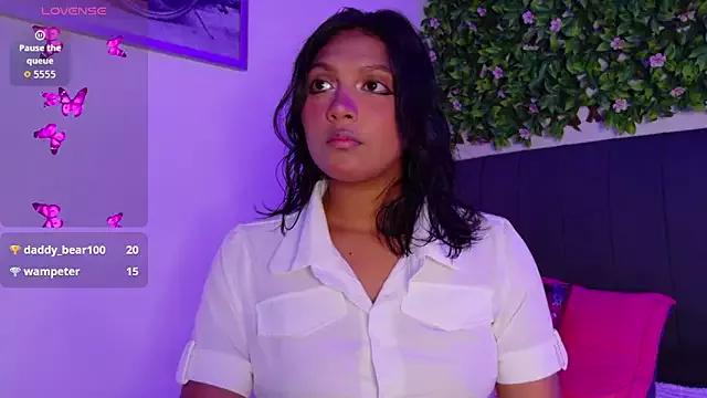 Sofia_darbell webcams show profile image 