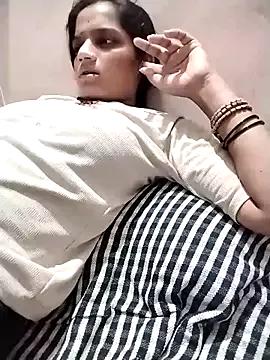 Sofia_kuuu from StripChat is Freechat