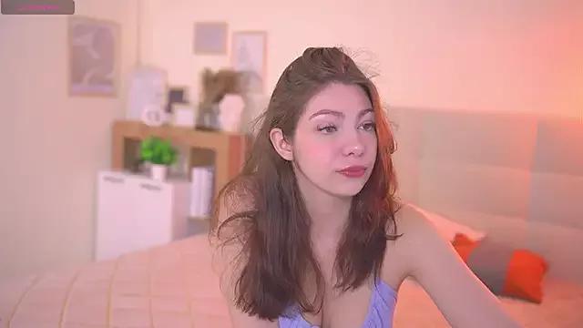sofiaphoenixxx from StripChat is Freechat