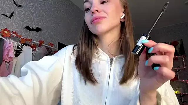 SofiaSmiles from StripChat is Freechat