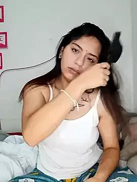 SoftLady_S33 from StripChat is Freechat