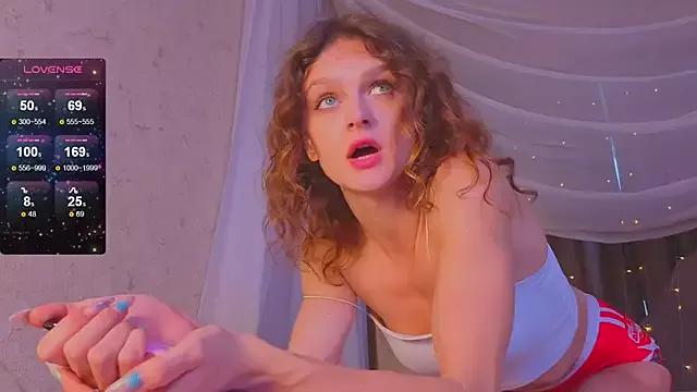 Discover our girls online shows and discover the company of countless livestreamers, with stunning shapes, sex toys and more.