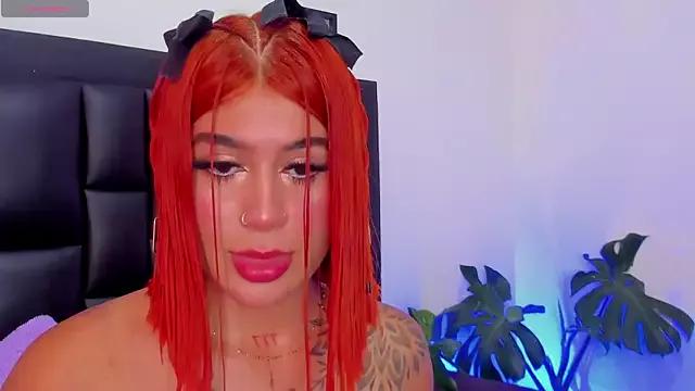SoofiRosse from StripChat