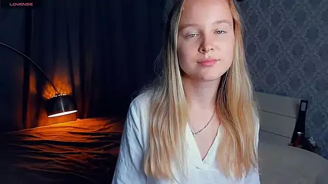 SoonMoor from StripChat