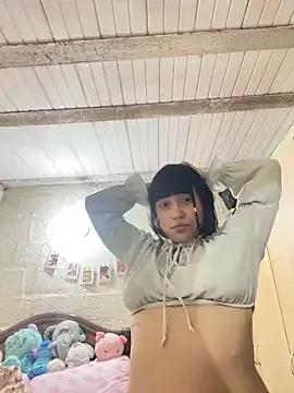 Discover our girls online shows and discover the company of countless livestreamers, with stunning shapes, sex toys and more.