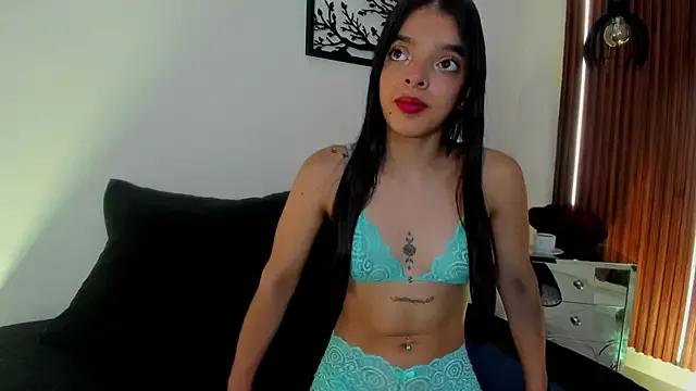 Sophia_Blazee from StripChat is Freechat