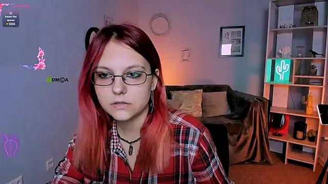 Discover our girls online shows and discover the company of countless livestreamers, with stunning shapes, sex toys and more.