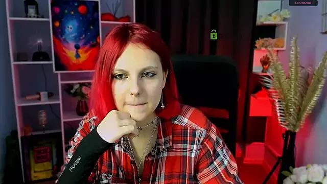 Discover our girls online shows and discover the company of countless livestreamers, with stunning shapes, sex toys and more.