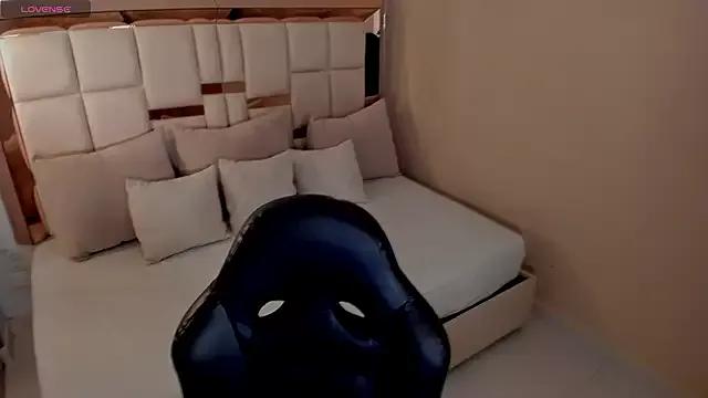 sophia_miilleer from StripChat is Freechat