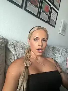 sophiamariexoxo240 from StripChat is Freechat