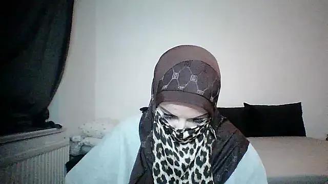 sophie-Hijab11 from StripChat is Freechat