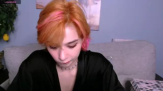 SophieAsh from StripChat is Freechat