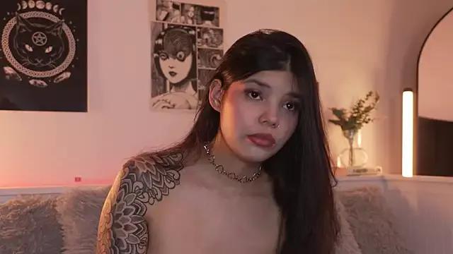 sophieee_art from StripChat is Freechat
