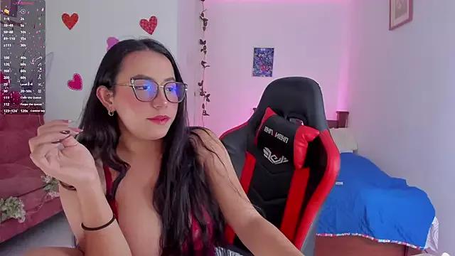 SophieLAmour from StripChat is Freechat