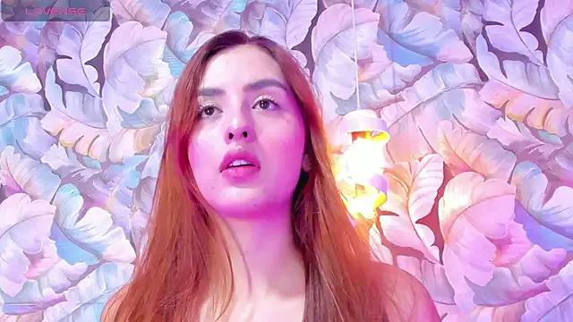 Discover our girls online shows and discover the company of countless livestreamers, with stunning shapes, sex toys and more.