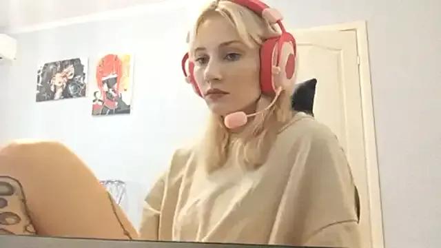 SorryMyAngel from StripChat is Freechat
