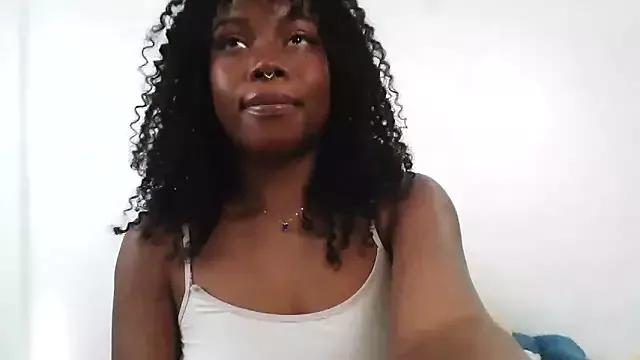 SparklingSoleil from StripChat is Freechat