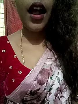 Spoorthi143 from StripChat
