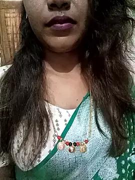 Spoorthi143 from StripChat