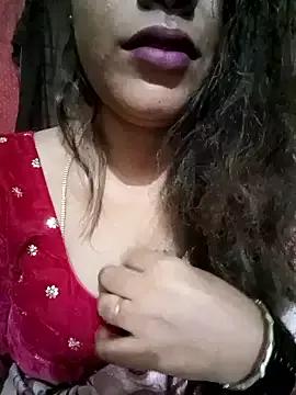 Spoorthi143 webcams show profile image 