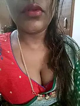 Spoorthi143 from StripChat