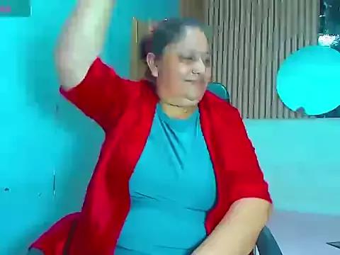 squirtmylus from StripChat is Freechat