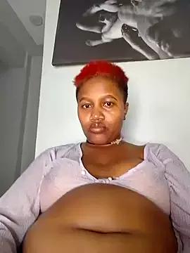 SquirtQueen222 from StripChat is Freechat