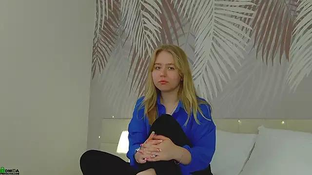 StacySunnnn from StripChat is Freechat
