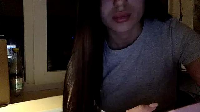 StarSecret from StripChat is Freechat