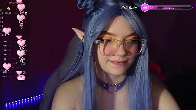 Discover our girls online shows and discover the company of countless livestreamers, with stunning shapes, sex toys and more.