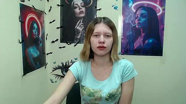 Discover our girls online shows and discover the company of countless livestreamers, with stunning shapes, sex toys and more.