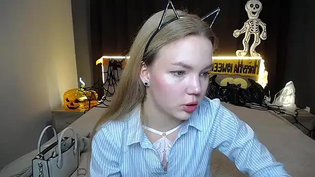 StellaLight from StripChat is Freechat