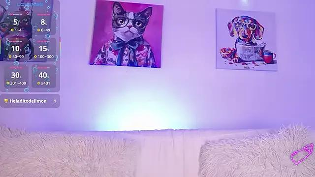 Discover our girls online shows and discover the company of countless livestreamers, with stunning shapes, sex toys and more.