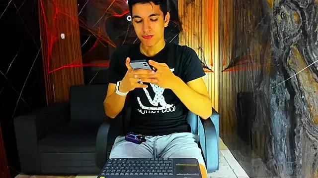 Stiben_boy from StripChat is Freechat