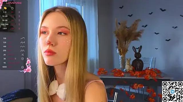 Succubelle from StripChat