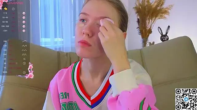 Succubelle from StripChat is Freechat