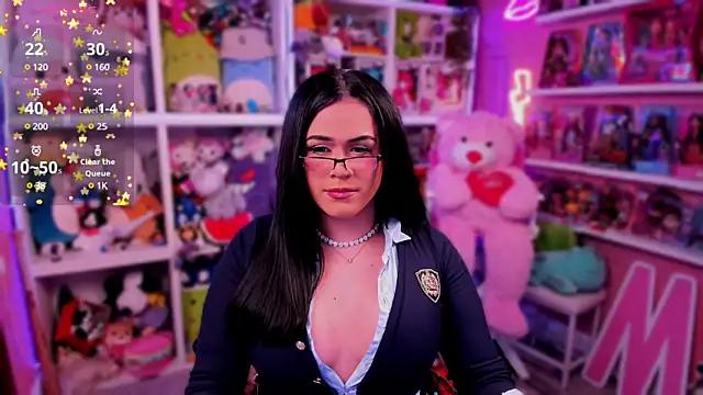 sucubusdoll from StripChat