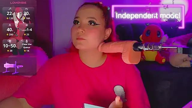 Summer_Squirt from StripChat is Freechat
