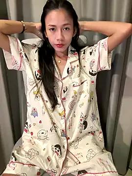 sunasianangel from StripChat is Freechat