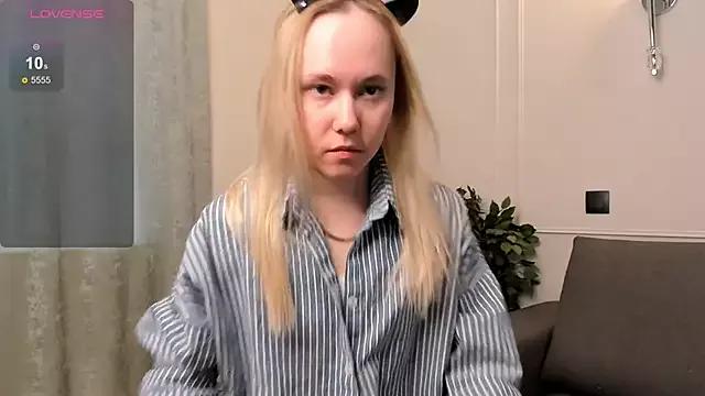 SunnBute from StripChat