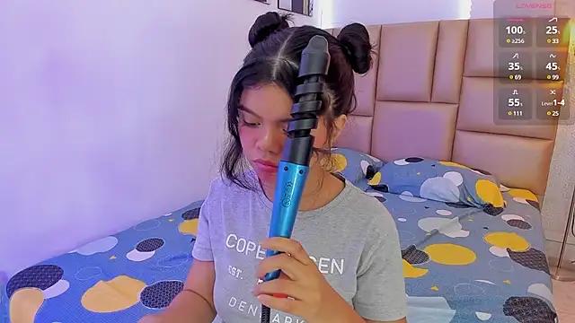 SunnieCute_ from StripChat