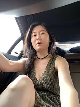 sunny-520 from StripChat is Freechat